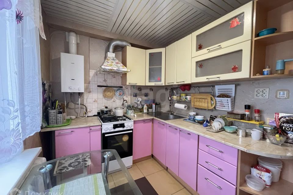 Продаётся 3-комнатная квартира, 59.8 м²