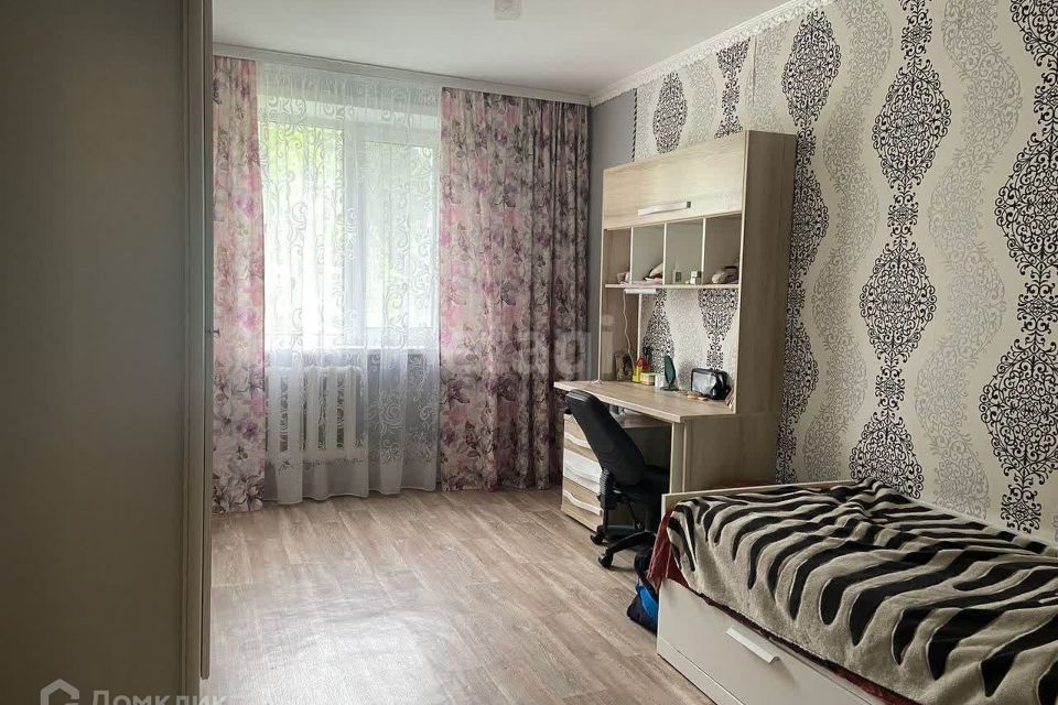 Продаётся 4-комнатная квартира, 87.7 м²