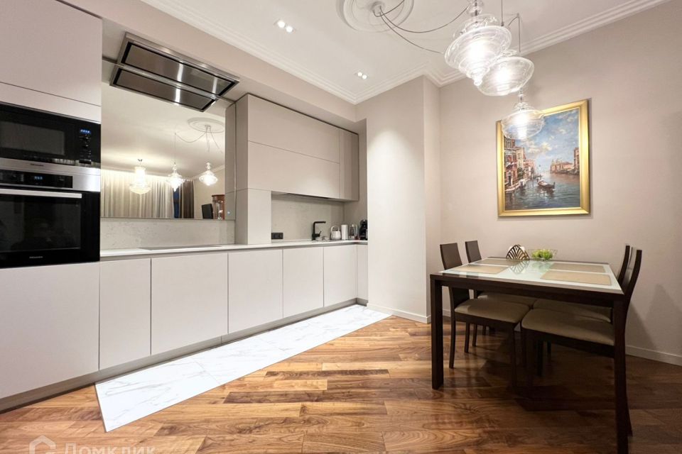 Сдаётся 3-комнатная квартира, 82 м²