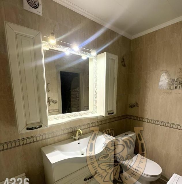Продаётся 3-комнатная квартира, 63 м²