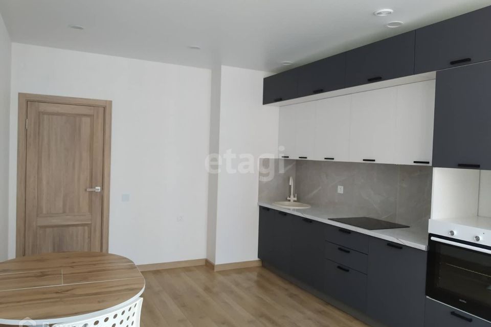 Продаётся 2-комнатная квартира, 58.6 м²