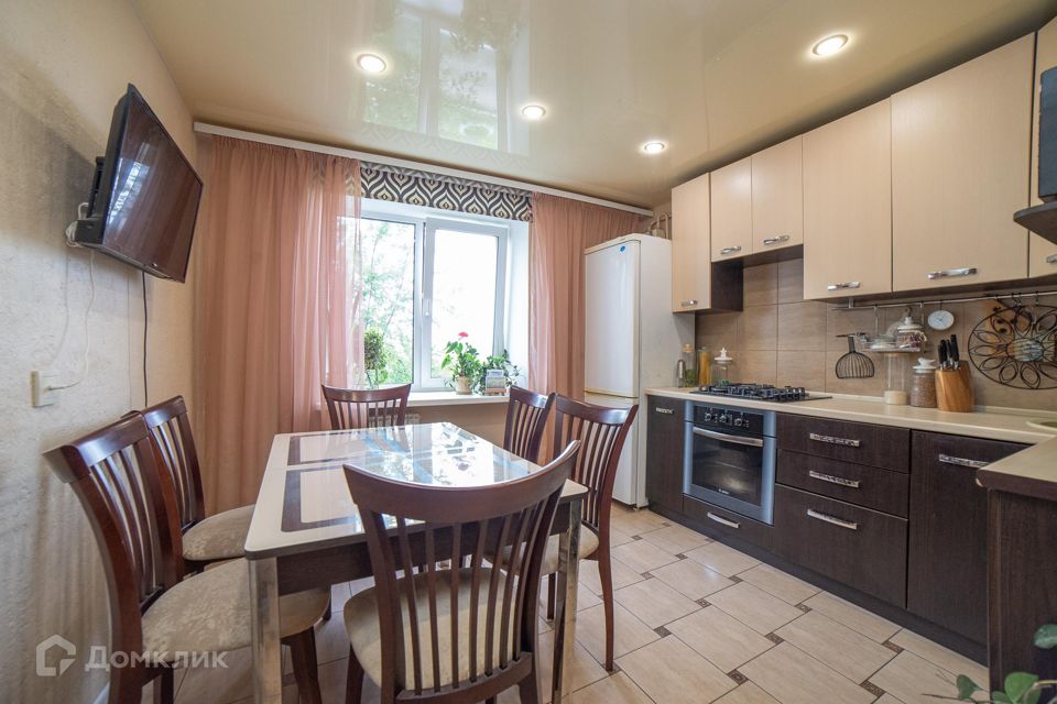 Продаётся 3-комнатная квартира, 64.5 м²