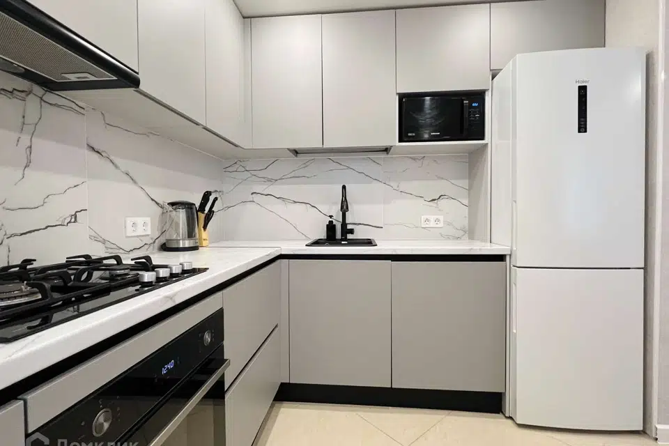Продаётся 2-комнатная квартира, 53.6 м²
