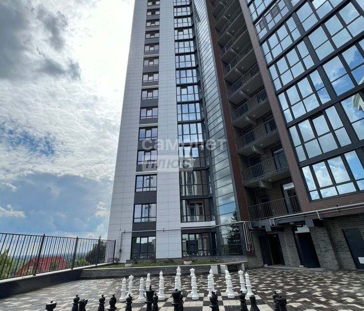 Продаётся 3-комнатная квартира, 117 м²