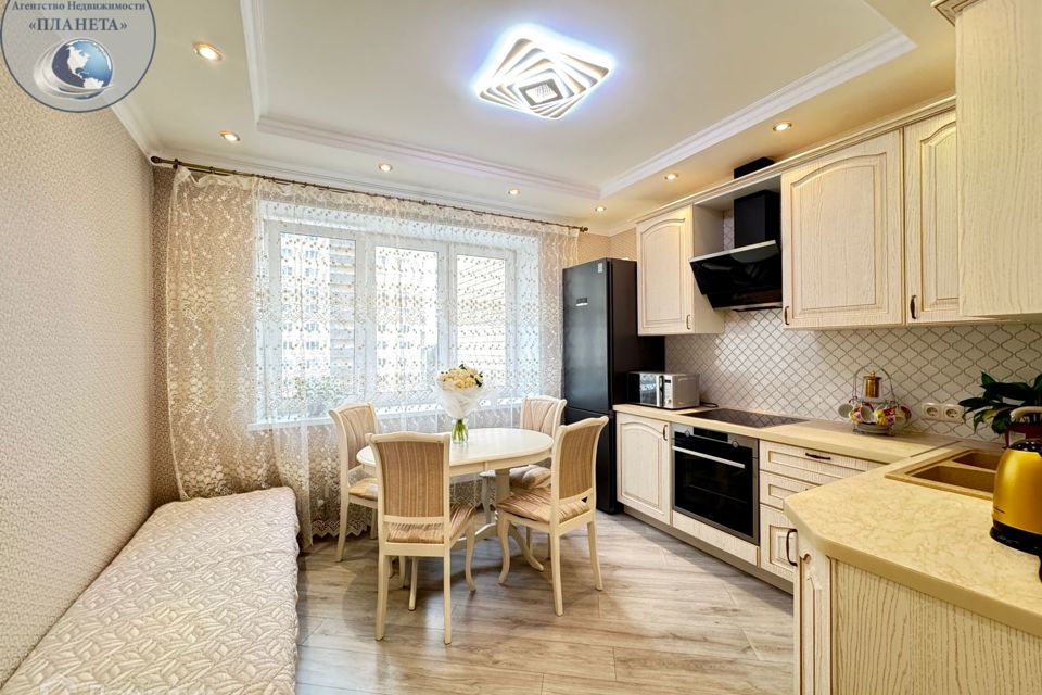 Продаётся 2-комнатная квартира, 53.6 м²
