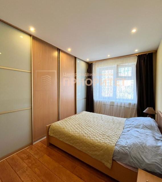 Продаётся 4-комнатная квартира, 70.4 м²