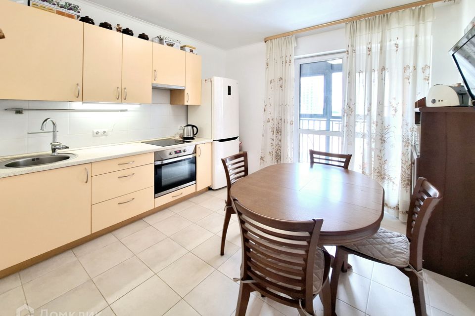 Продаётся 2-комнатная квартира, 58 м²