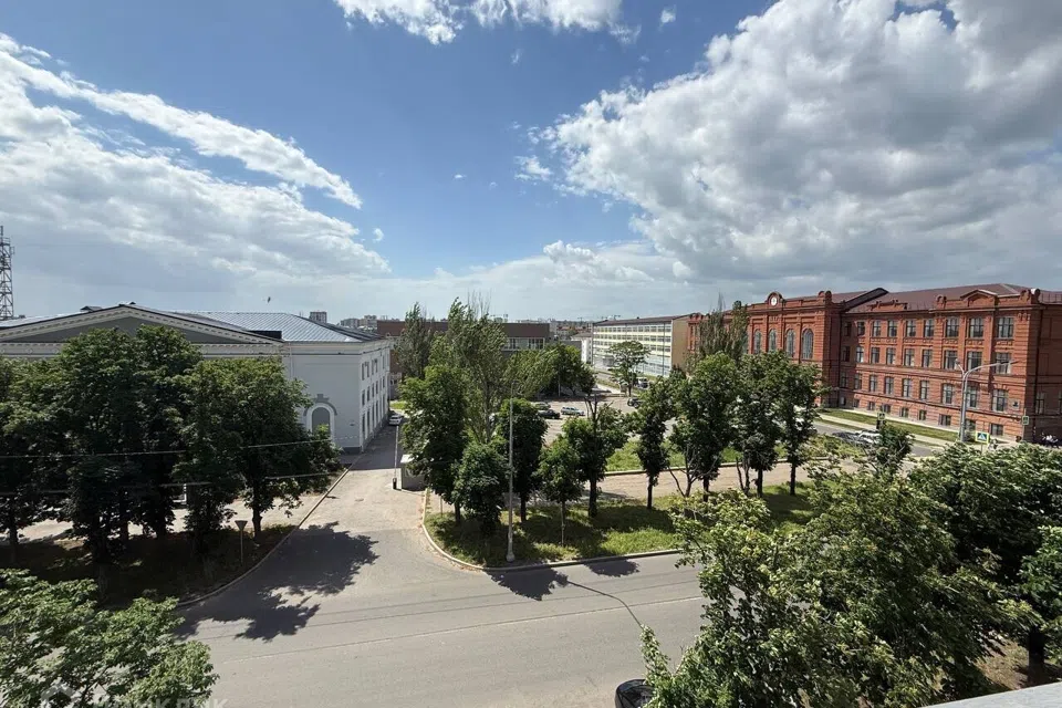 Продаётся 2-комнатная квартира, 49.2 м²