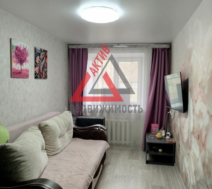 Продаётся 3-комнатная квартира, 52.8 м²