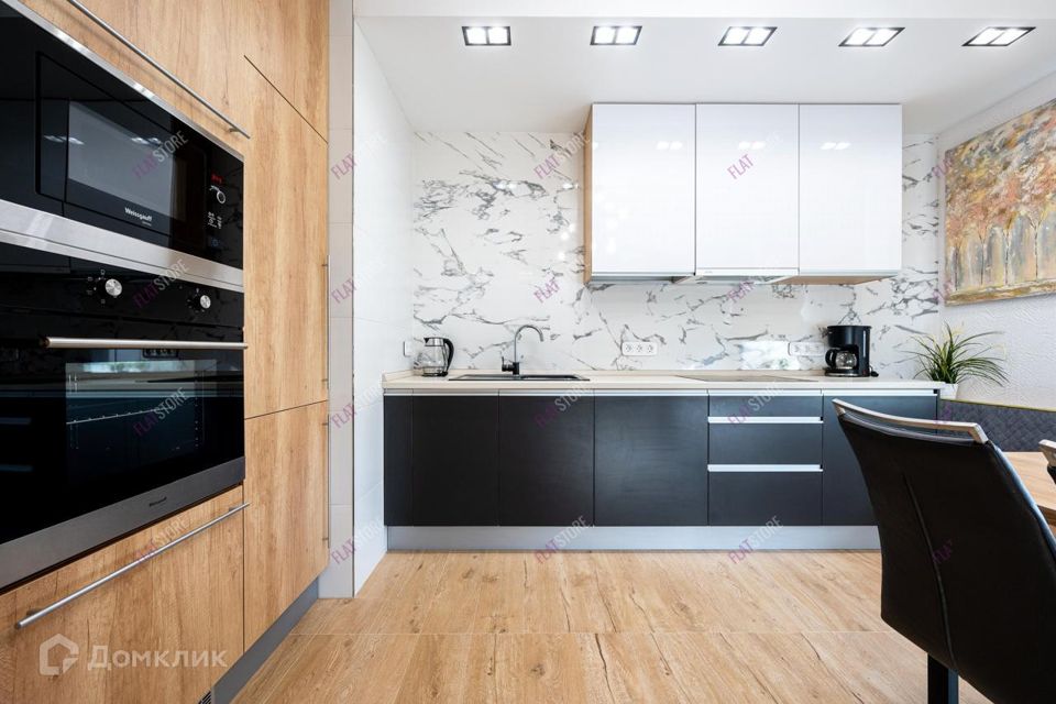 Сдаётся 2-комнатная квартира, 65 м²