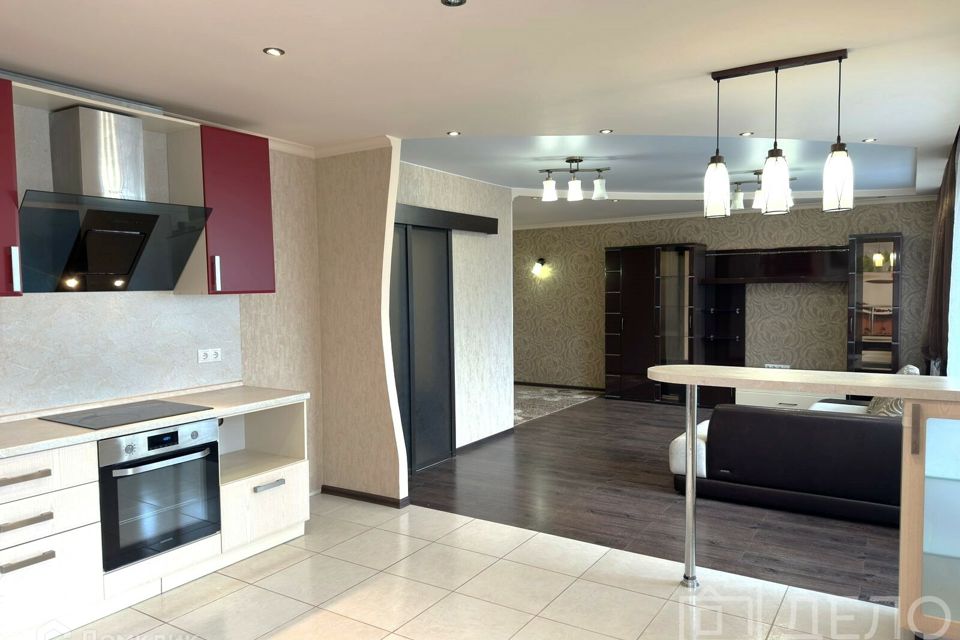 Продаётся 3-комнатная квартира, 100.9 м²