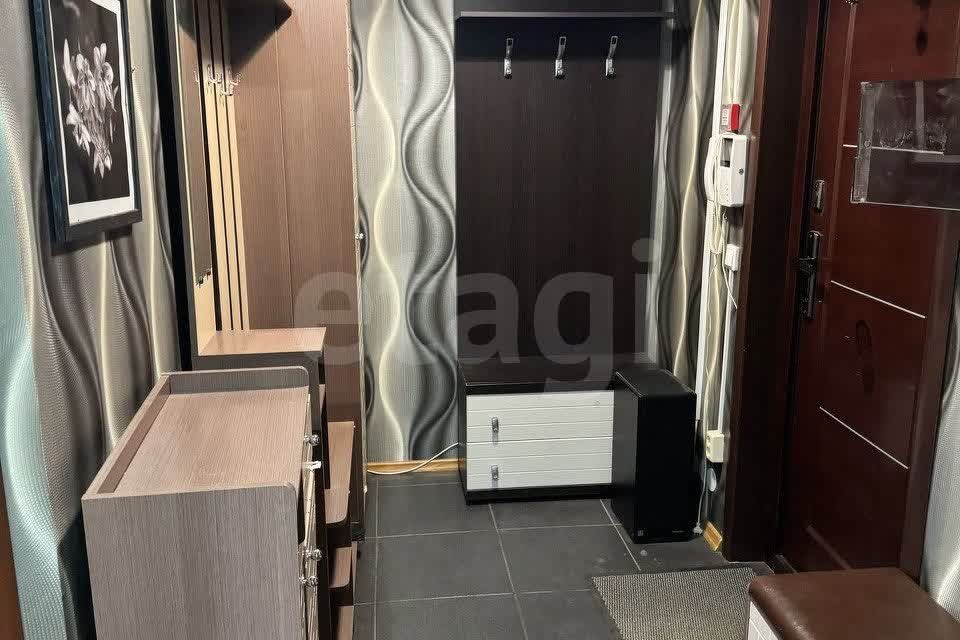 Сдаётся 2-комнатная квартира, 65 м²