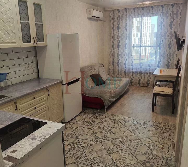 Сдаётся 1-комнатная квартира, 42 м²