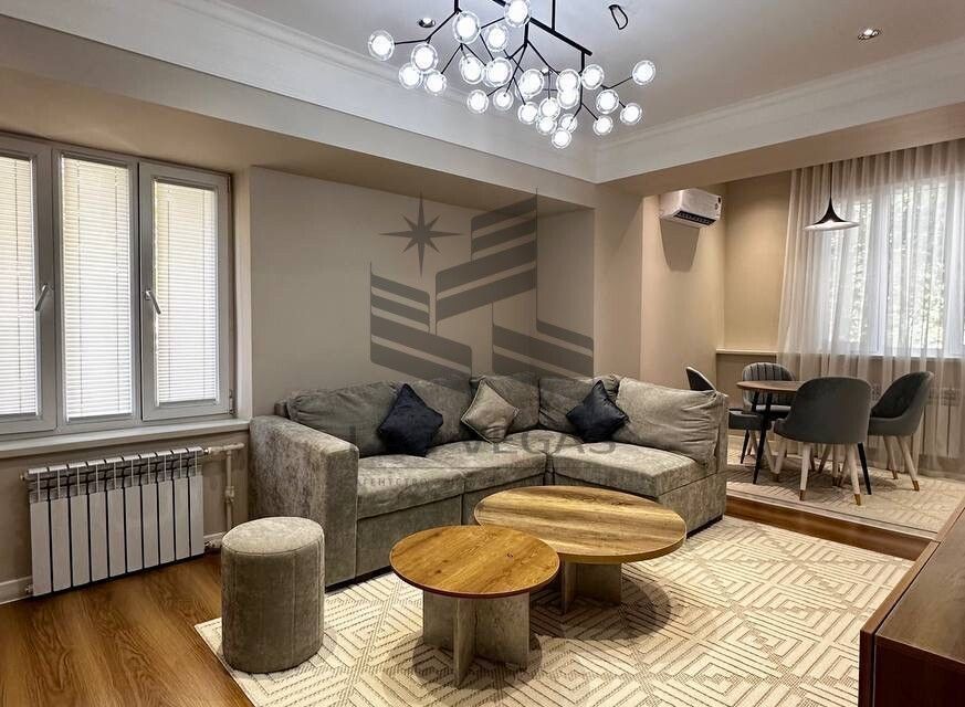 Сдаётся 2-комнатная квартира, 65 м²