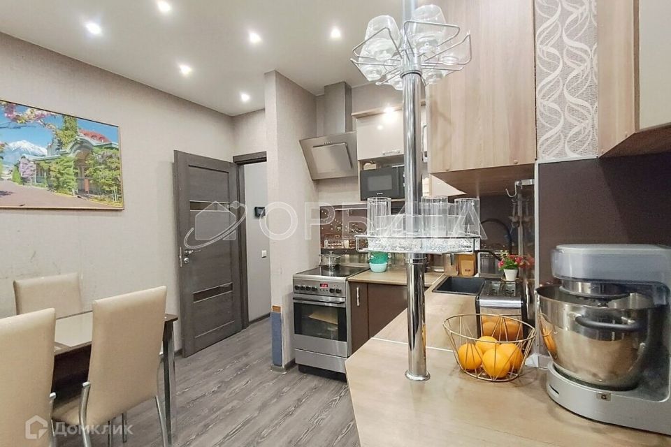 Продаётся 1-комнатная квартира, 52 м²