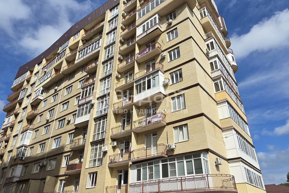 Продаётся 3-комнатная квартира, 115 м²