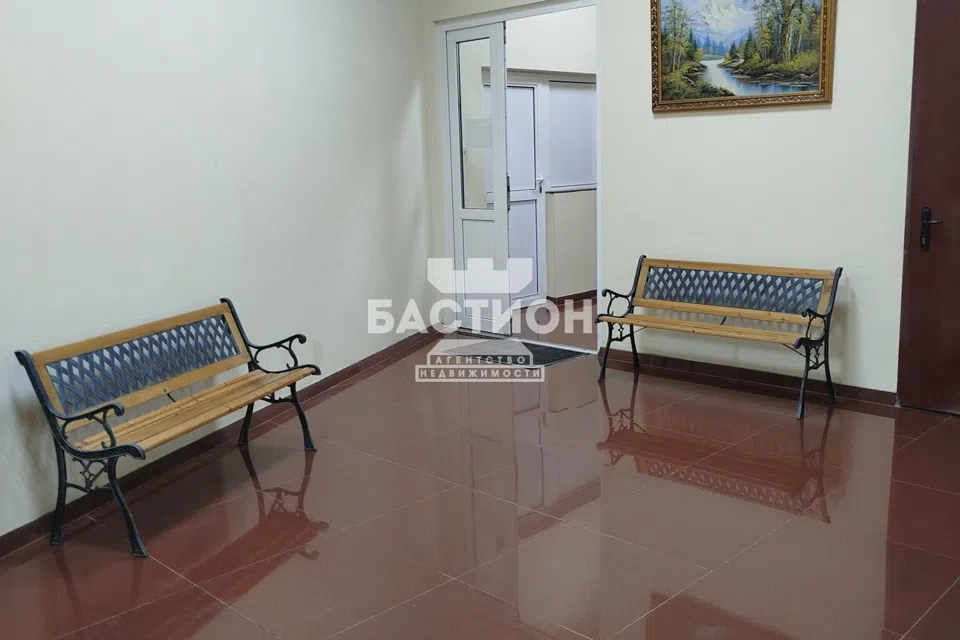 Продаётся 3-комнатная квартира, 106 м²