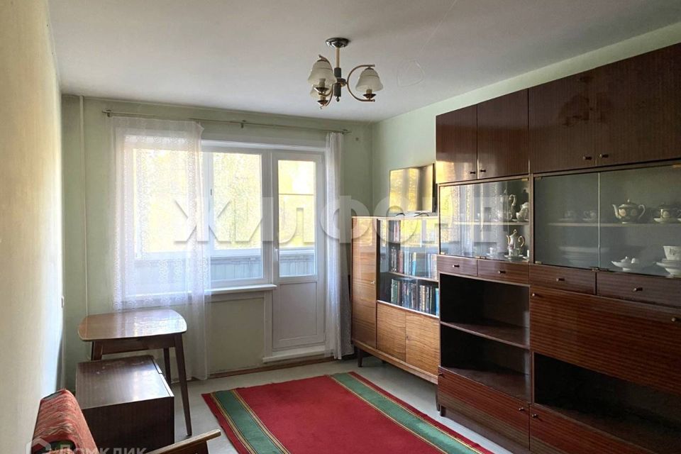 Продаётся 3-комнатная квартира, 59.8 м²