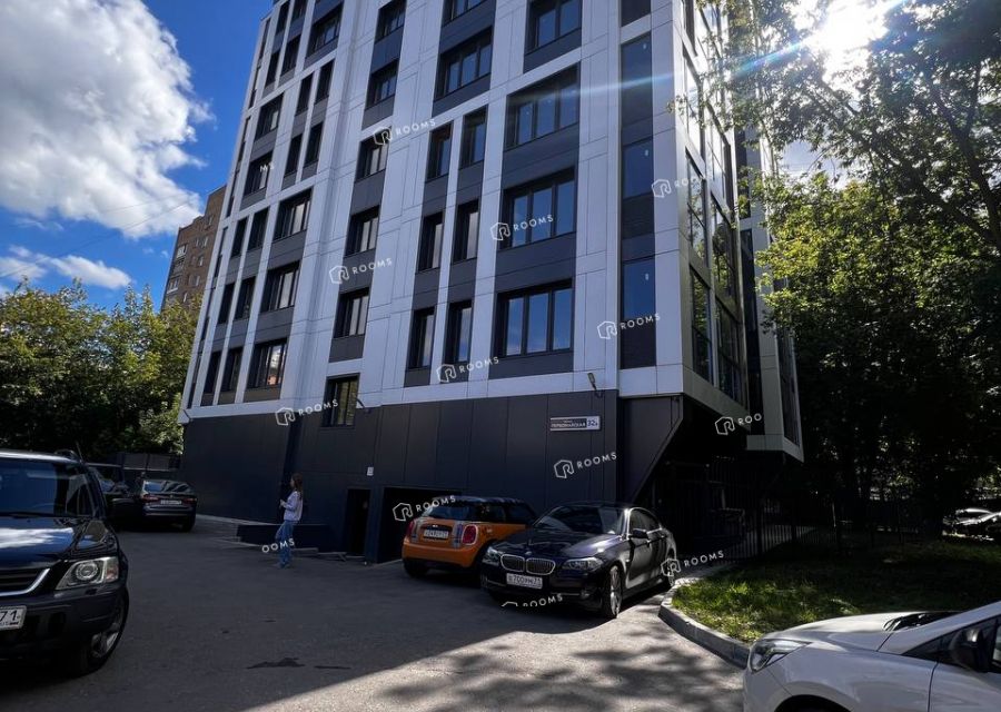 Продаётся 3-комнатная квартира, 137.8 м²