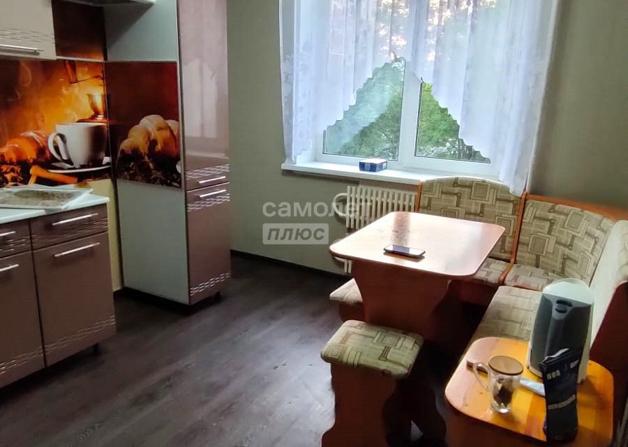 Продаётся 3-комнатная квартира, 63.5 м²