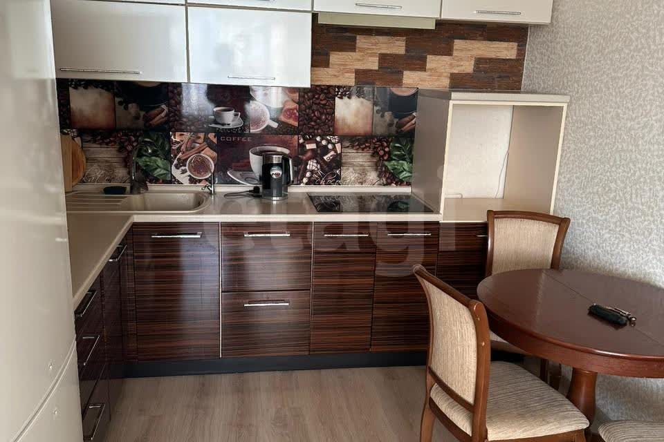 Сдаётся 1-комнатная квартира, 44 м²
