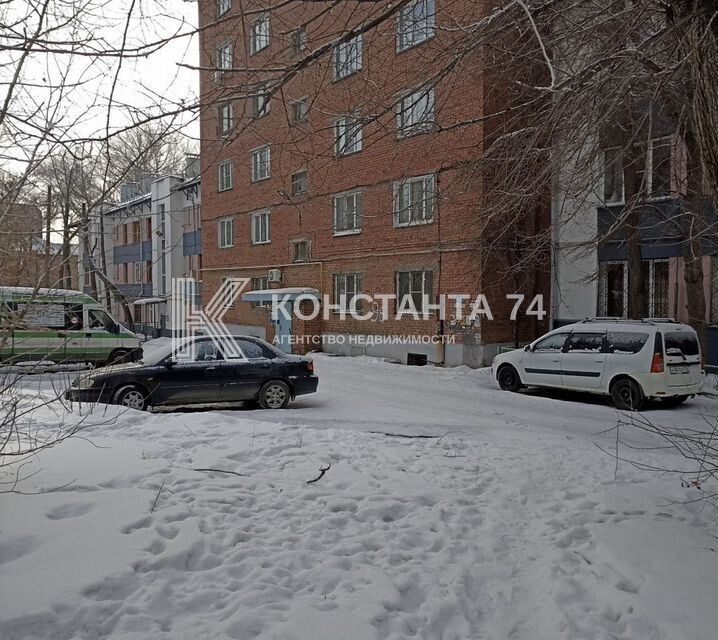 Продаётся 1-комнатная квартира, 43.6 м²