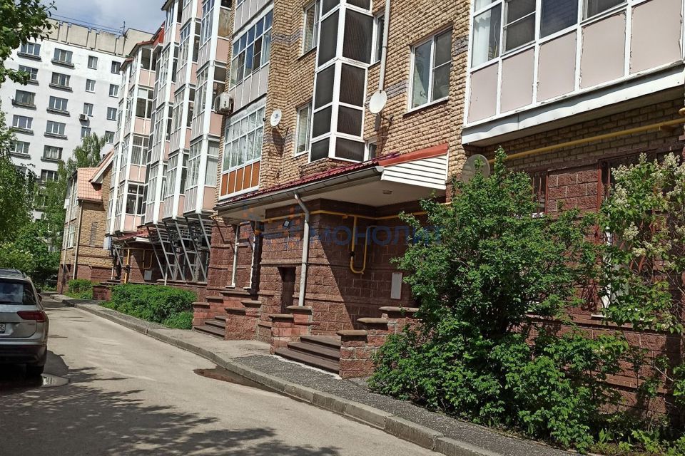 Продаётся 3-комнатная квартира, 103.6 м²