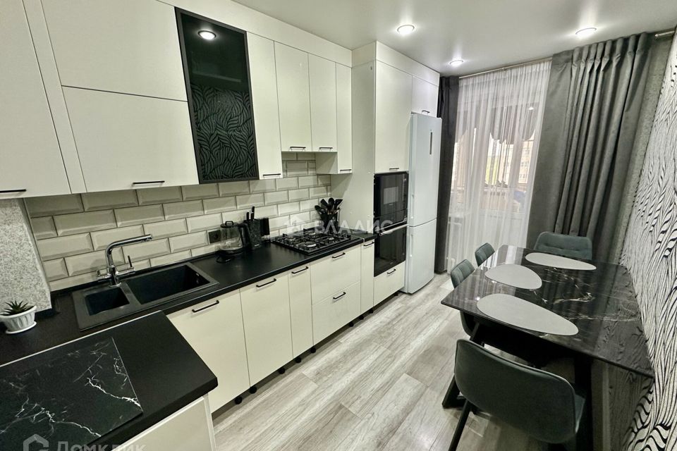 Продаётся 1-комнатная квартира, 35.6 м²