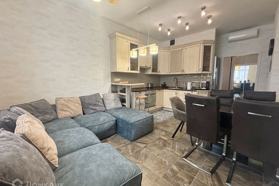 Продаётся 3-комнатная квартира, 70 м²