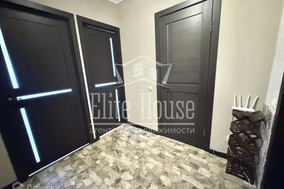 Продаётся 1-комнатная квартира, 41.3 м²