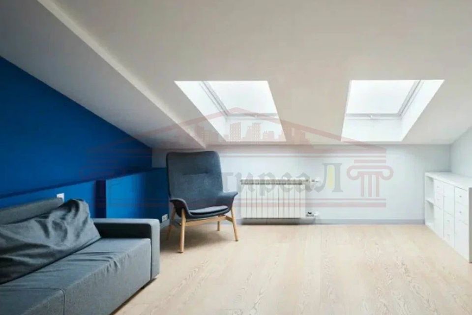 Сдаётся 6-комнатная квартира, 216 м²
