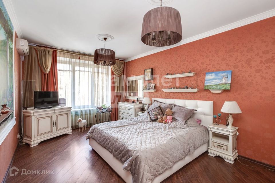 Продаётся 5-комнатная квартира, 109.3 м²