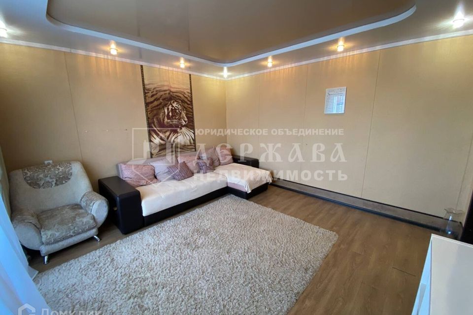 Продаётся 4-комнатная квартира, 75 м²