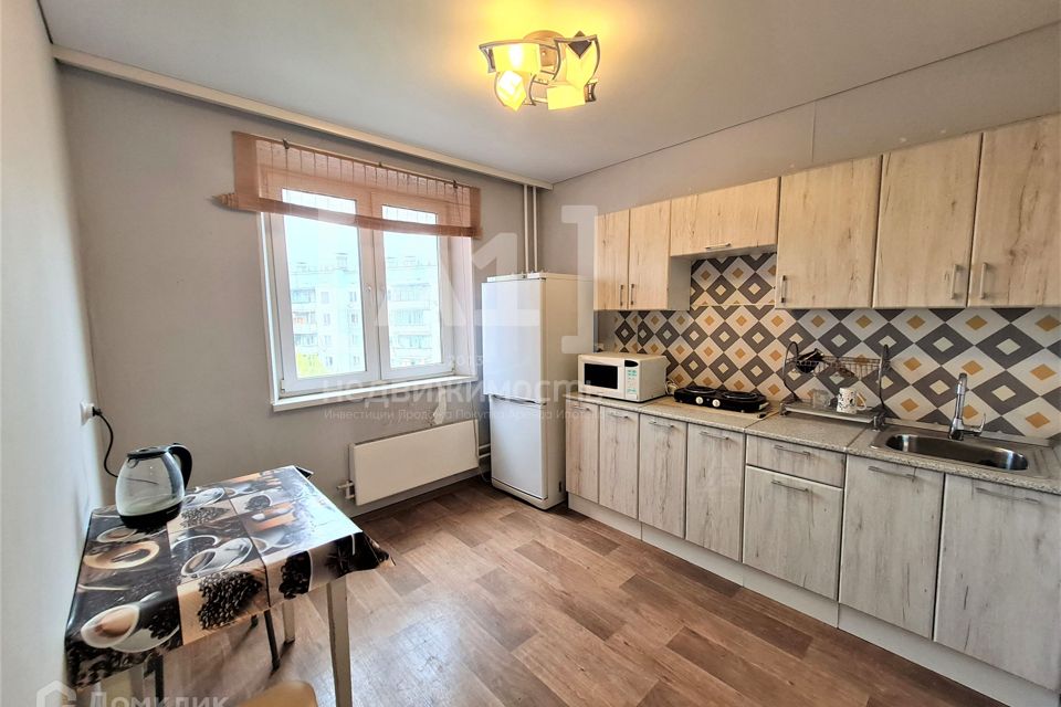 Продаётся 1-комнатная квартира, 40.6 м²