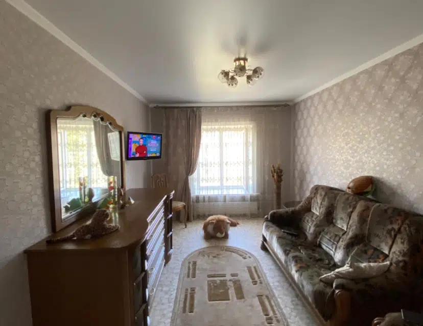 Продаётся 3-комнатная квартира, 102.5 м²
