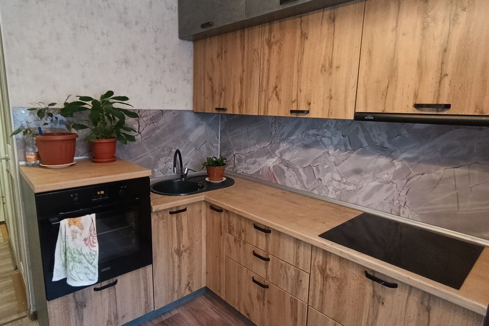 Продаётся 2-комнатная квартира, 57 м²
