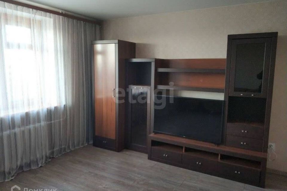 Сдаётся 4-комнатная квартира, 100 м²