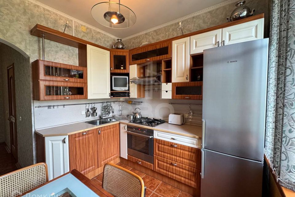 Сдаётся 2-комнатная квартира, 58 м²