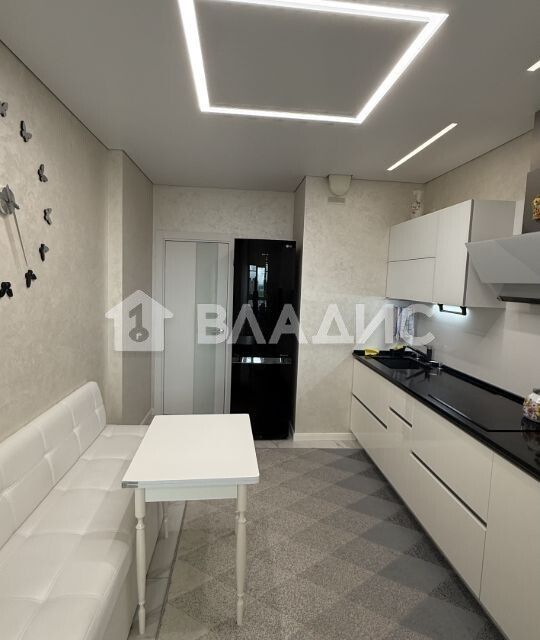 Продаётся 1-комнатная квартира, 44 м²