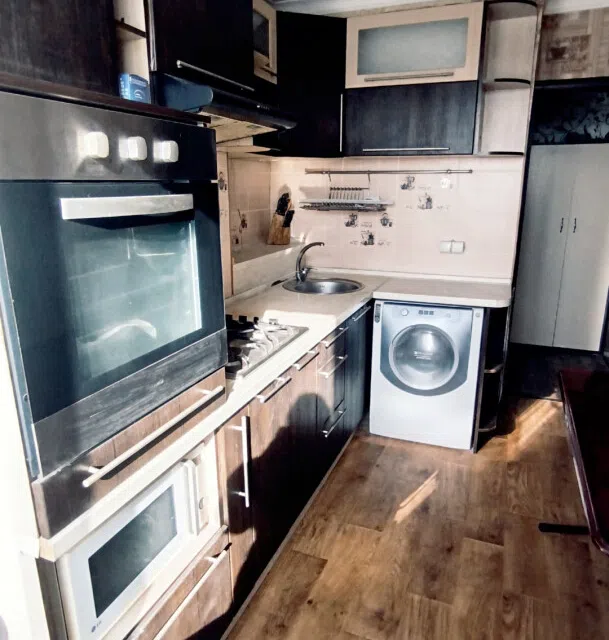 Продаётся 3-комнатная квартира, 56.3 м²