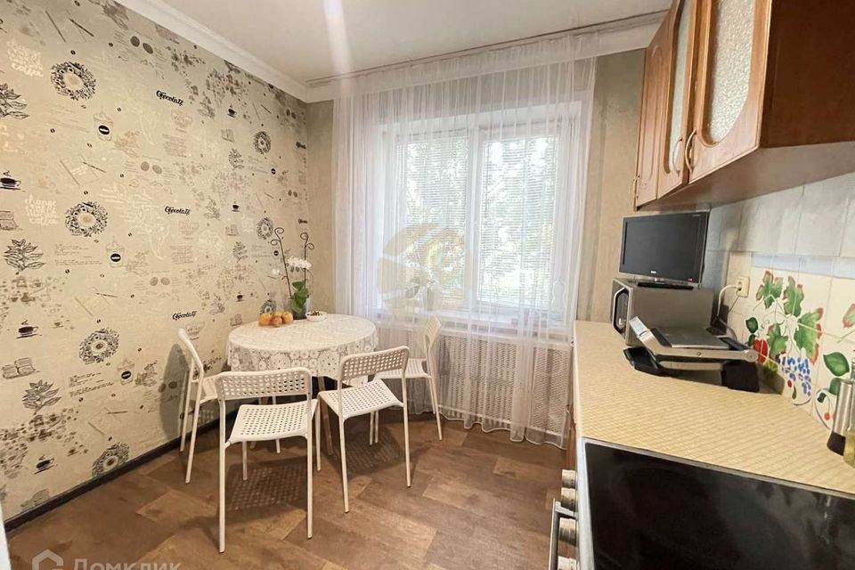 Интернациональный 28 старый оскол. 2 комнатная квартира в старом осколе. 2 комнатная квартира в старом осколе. 2 комнатная квартира в старом осколе. Ул фурманова 53 старый оскол.