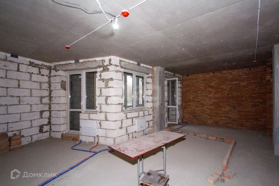 Продаётся 4-комнатная квартира, 96 м²