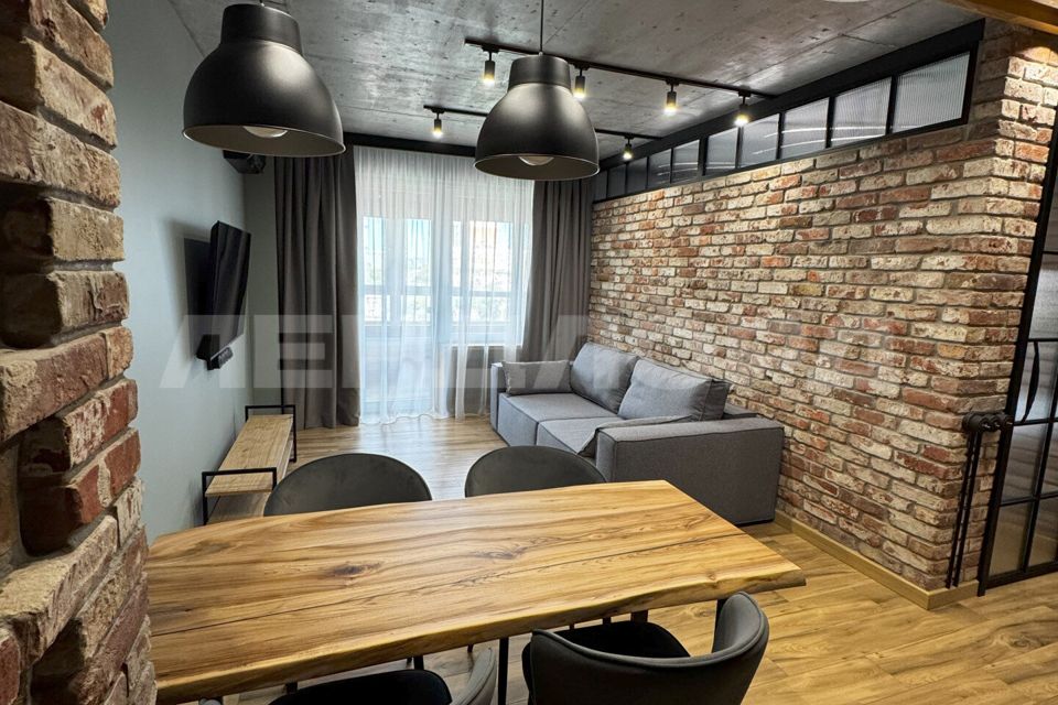 Сдаётся 1-комнатная квартира, 49.3 м²