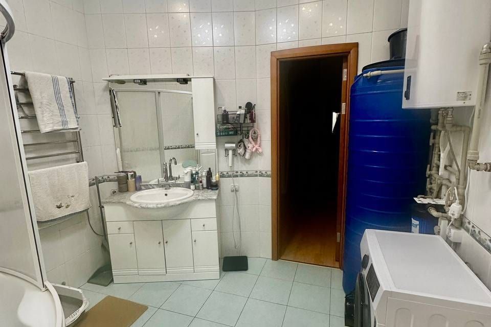 Продаётся 2-комнатная квартира, 74.2 м²