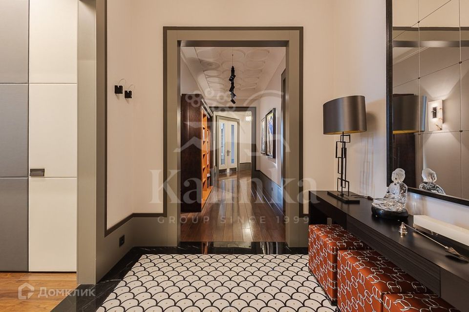 Продаётся 6-комнатная квартира, 280.3 м²