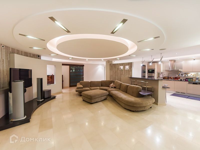 Сдаётся 5-комнатная квартира, 233 м²