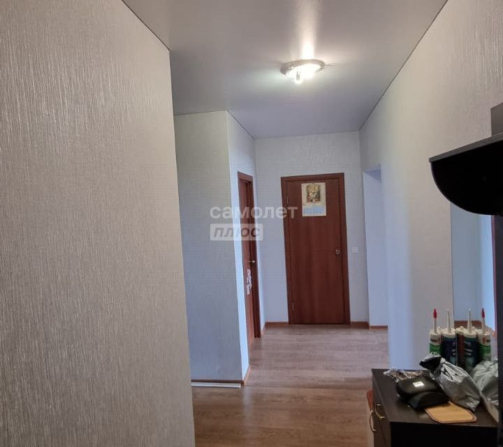 Продаётся 2-комнатная квартира, 81 м²