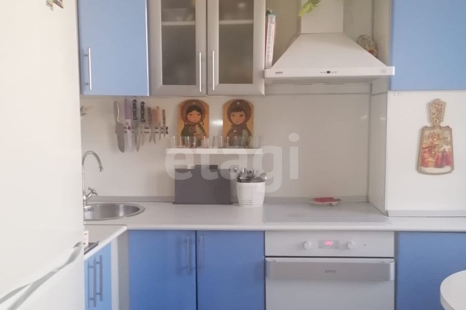 Продаётся 2-комнатная квартира, 55.4 м²