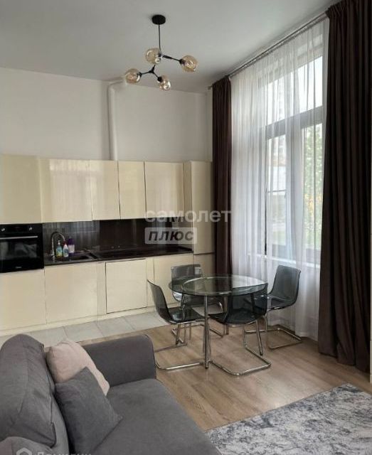Продаётся 3-комнатная квартира, 60 м²