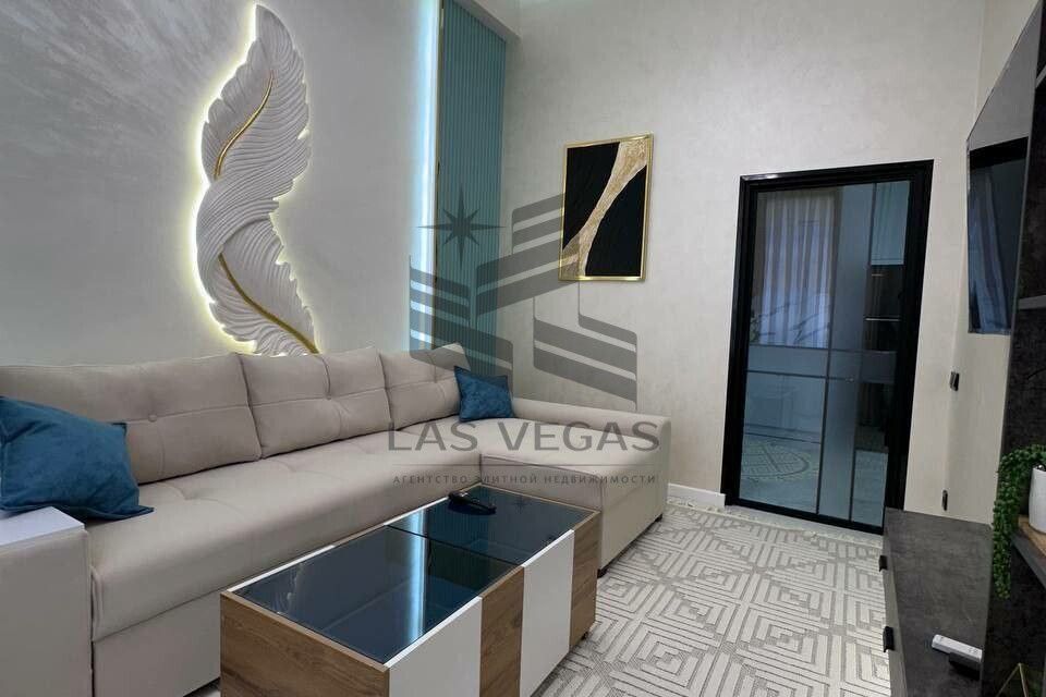 Сдаётся 2-комнатная квартира, 70 м²